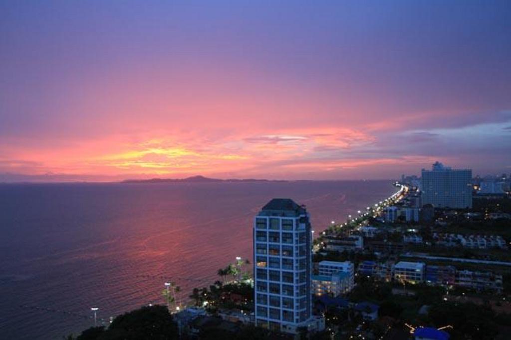 Lpn Park Beach Tour B Jomtien Beach Exterior foto
